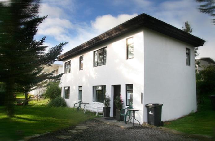 Husavik Guesthouse Exterior foto