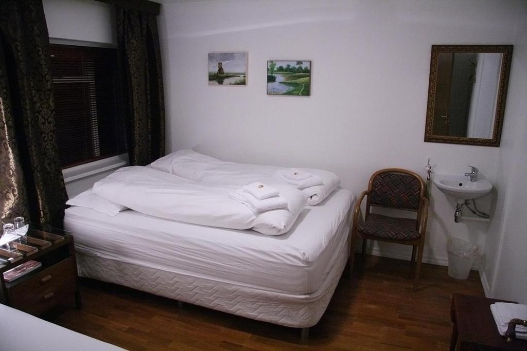 Husavik Guesthouse Quarto foto